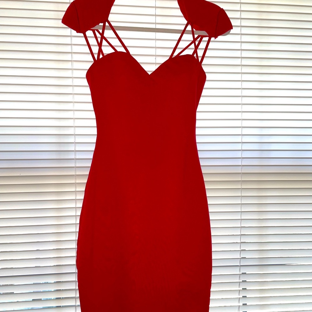 Fitted red dress